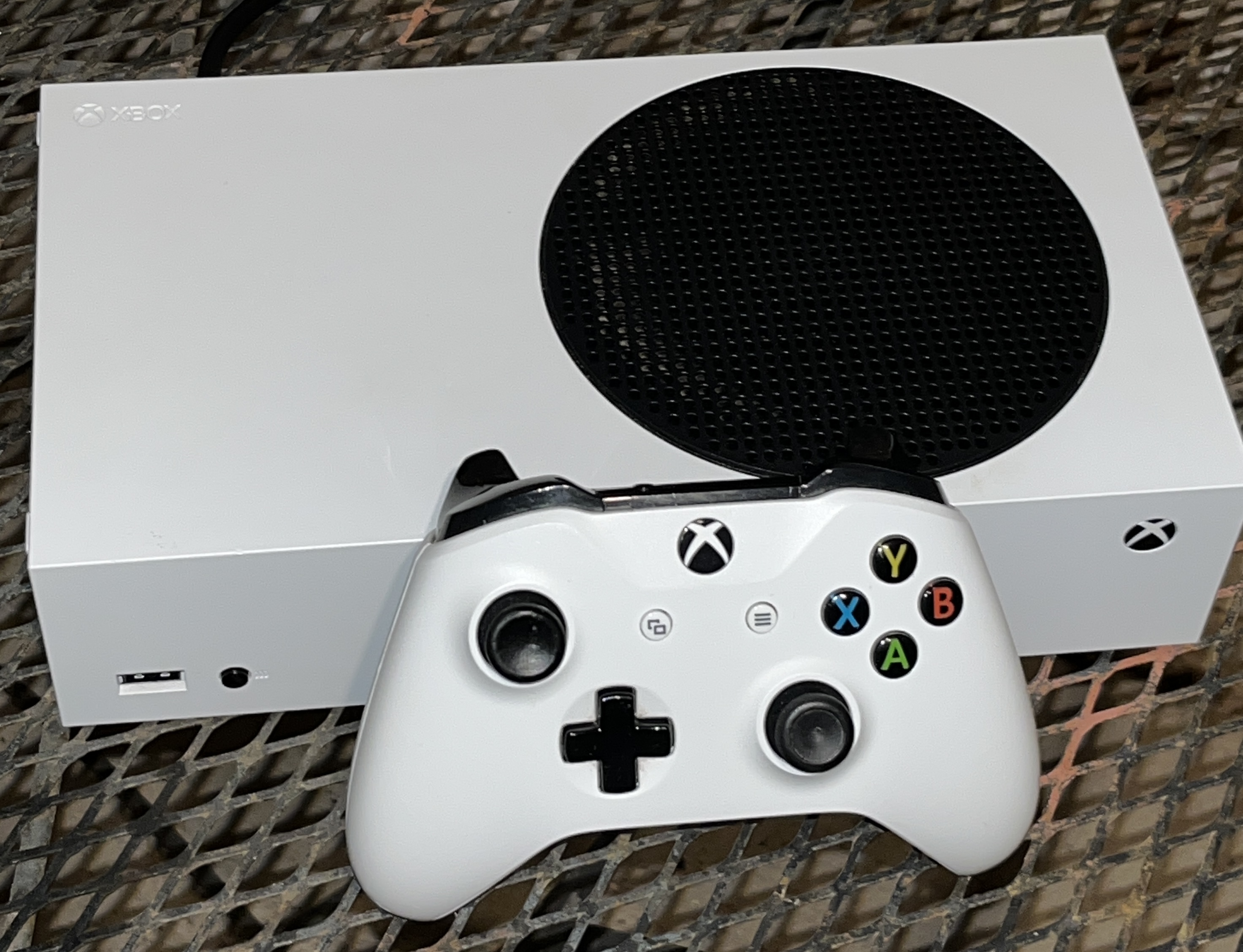 Xbox Series S w/ Controller